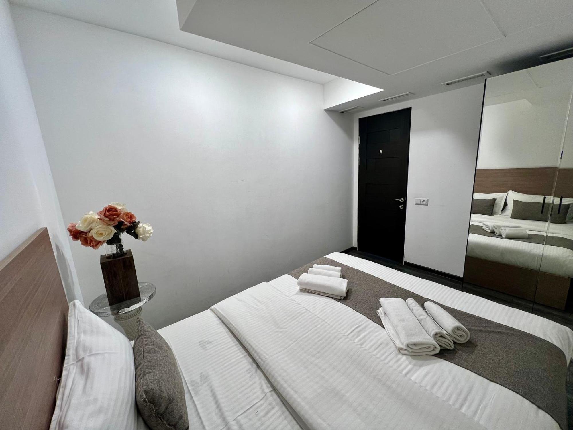 Yvn Tumanyan Apart-Hotel Erévan Extérieur photo
