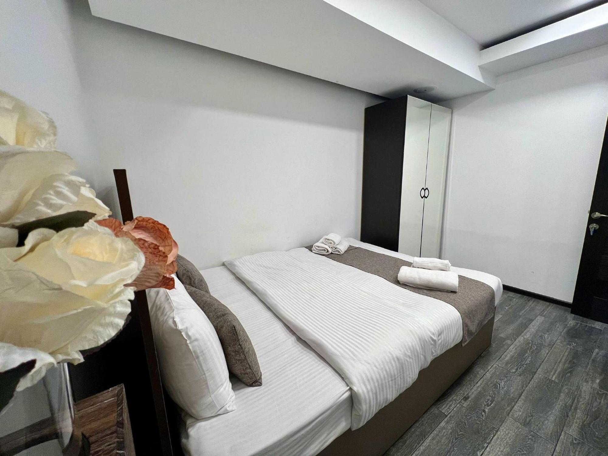 Yvn Tumanyan Apart-Hotel Erévan Extérieur photo