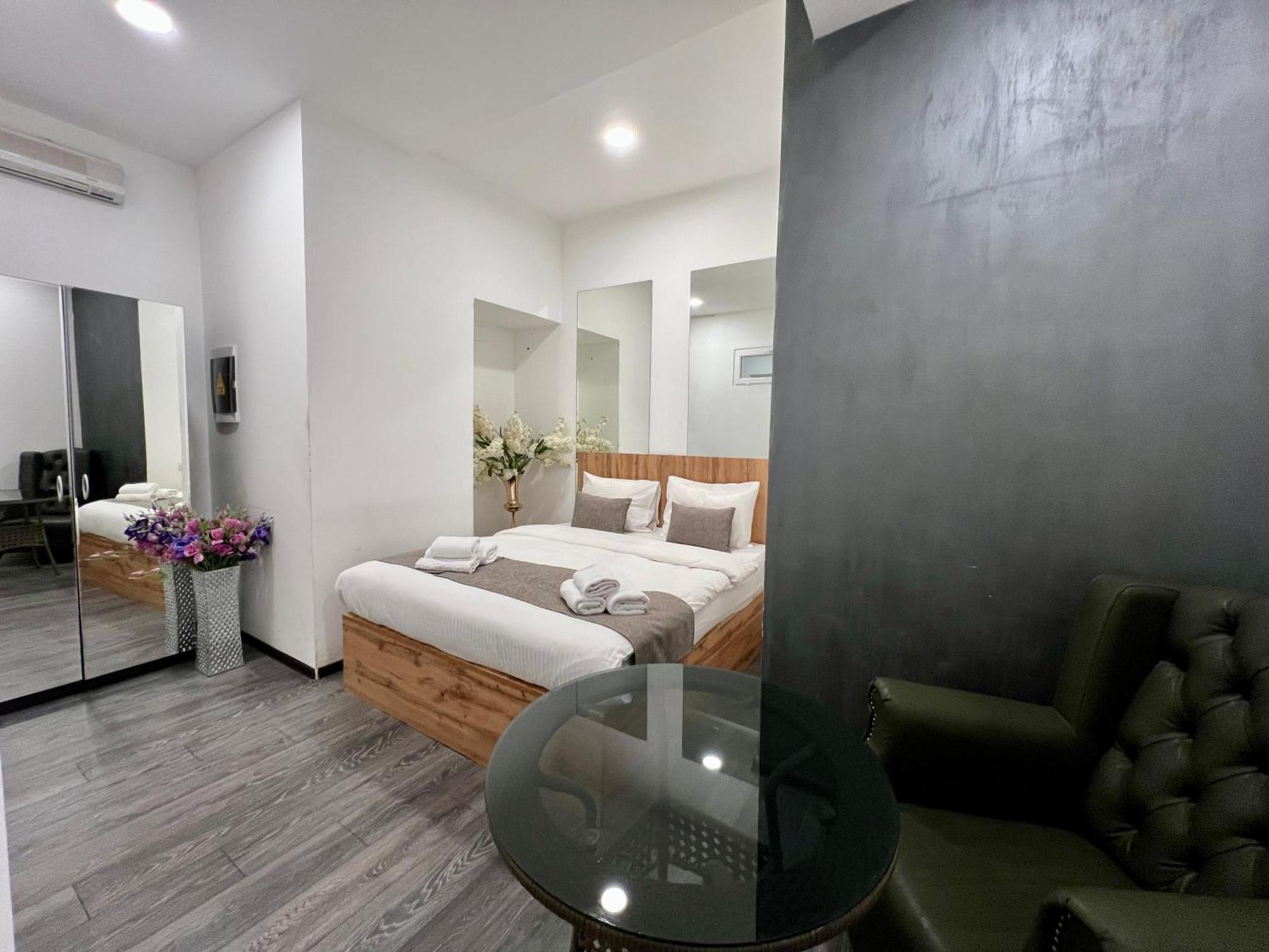 Yvn Tumanyan Apart-Hotel Erévan Extérieur photo